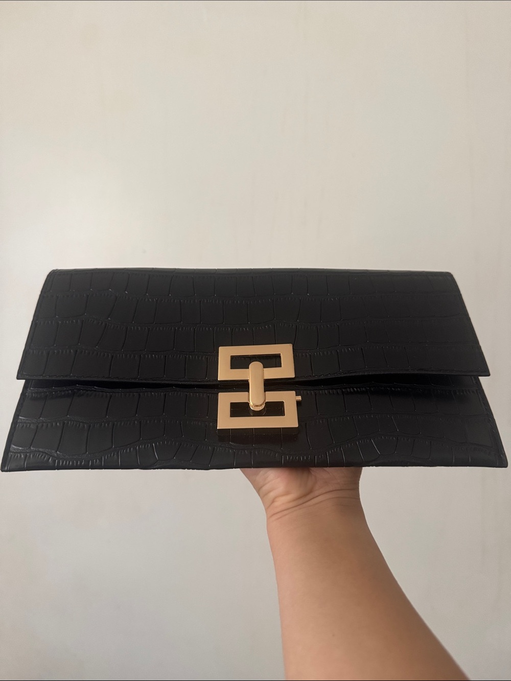 Fashion Nova Black Croc-Embossed Clutch with Gold Turn-Lock